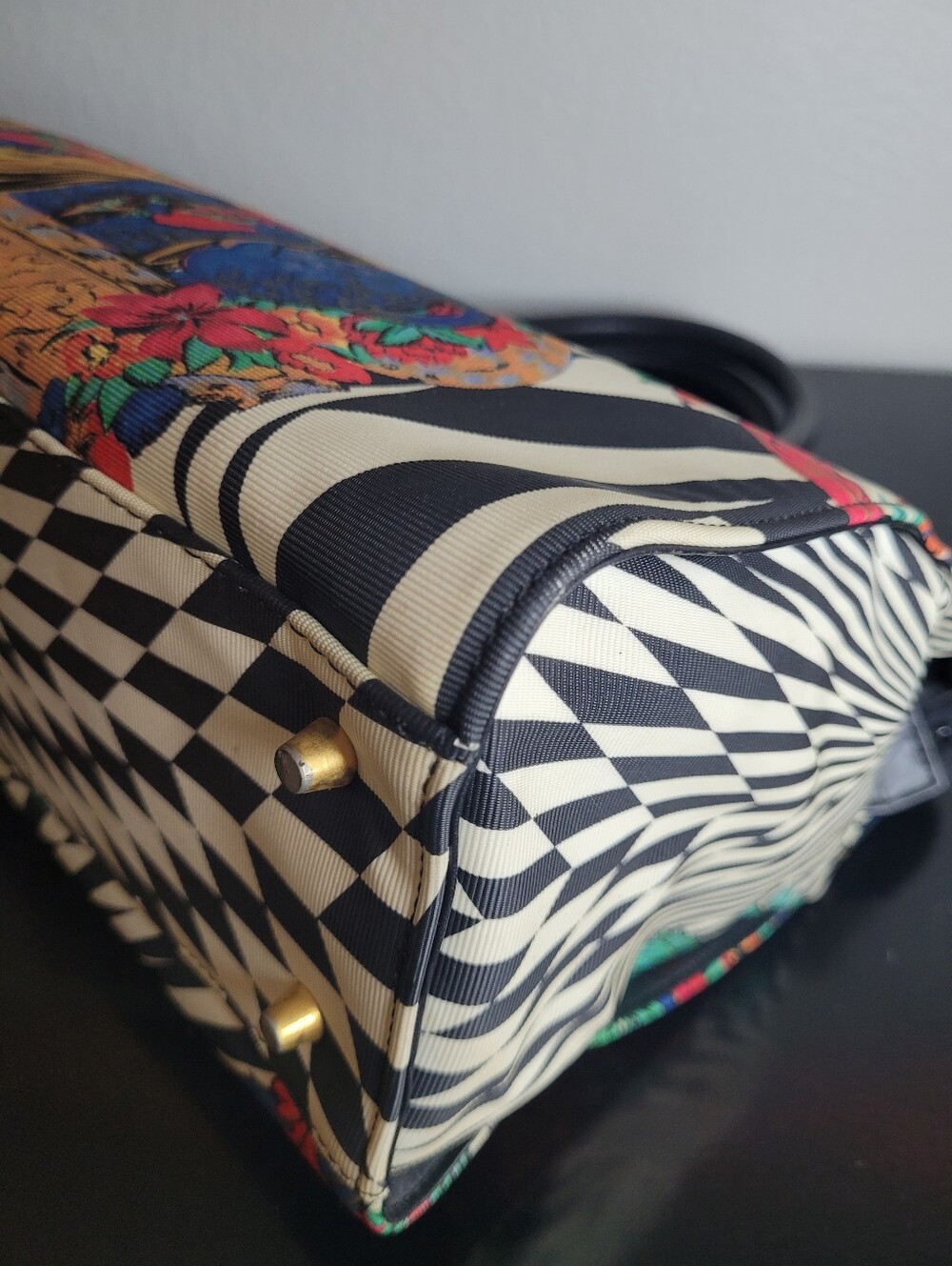 Gianni Versace Rare Psychedelic Illusion Satchel - Picture 8 of 15